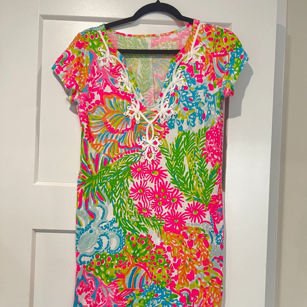 EUC Lilly Pulitzer More Lovers Coral V-Neck Dress, size S